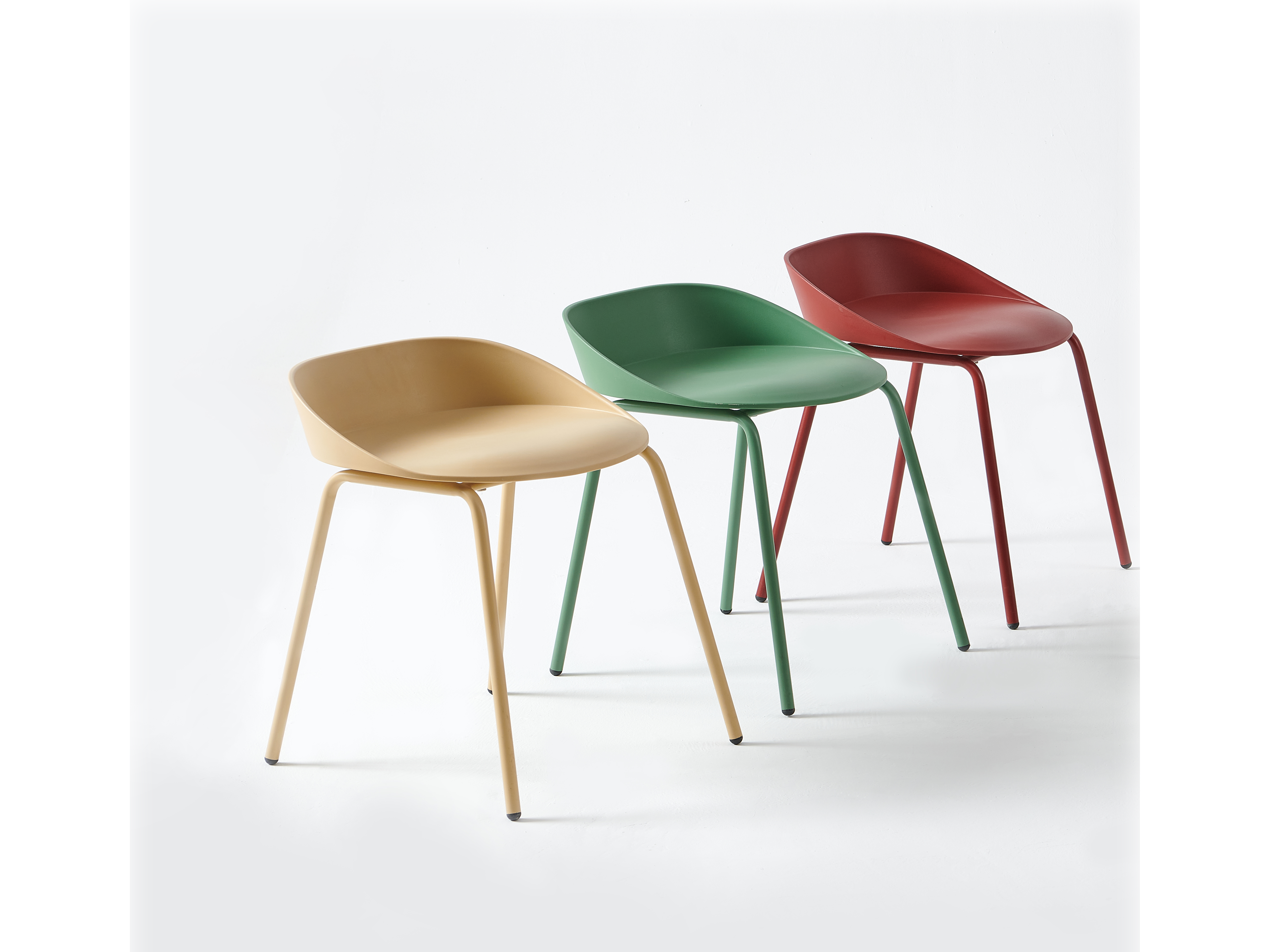 Low-Back Polypropylene Side Chair in Beige, Green and Red — PC-97